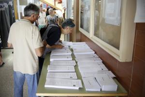 SEVILLA. 24.5.15. Ambiente elecciones municipales 2015, IES Ramon Carande. FOTO: VANESSA GOMEZ. archsev